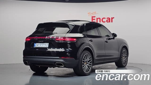 Porsche Cayenne (PO536) 2