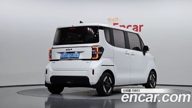 Kia The New Kia Ray EV 2