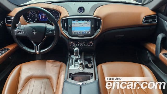 Maserati Ghibli 4