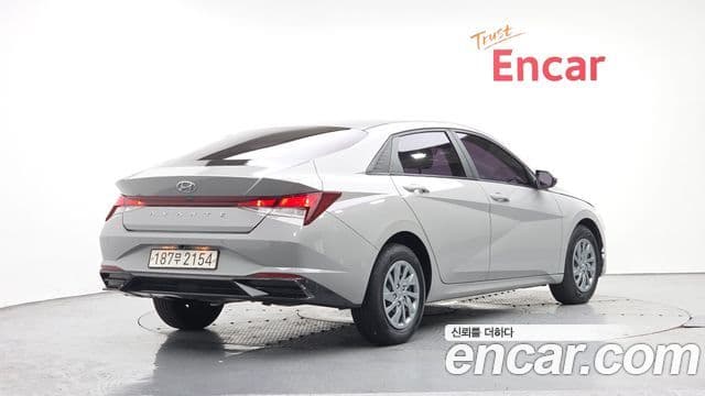 Hyundai Avante (CN7) 2