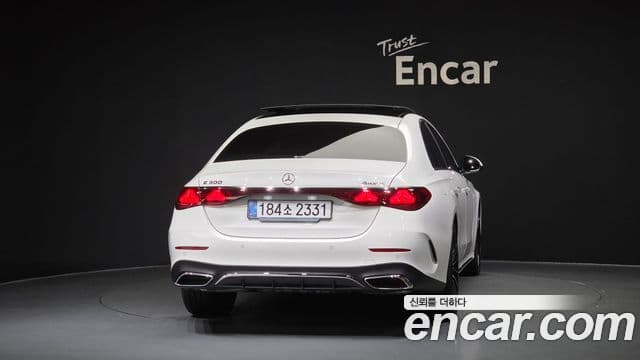 Mercedes-Benz E-Class W214 3