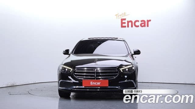 Mercedes-Benz E-Class W213 3