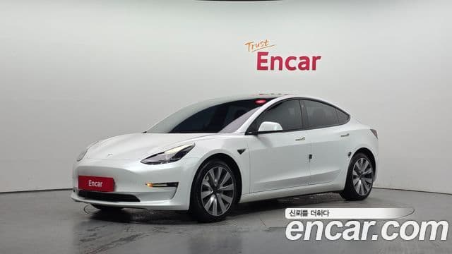Tesla Model 3 1