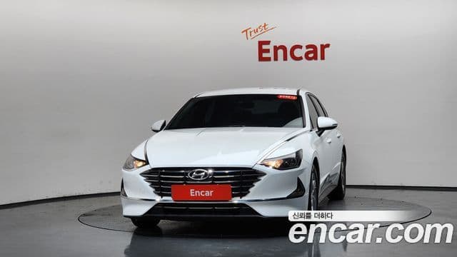 Hyundai Sonata (DN8) 2