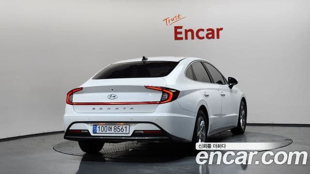 Hyundai Sonata (DN8) 3