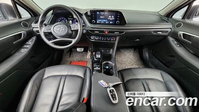 Hyundai Sonata (DN8) 4