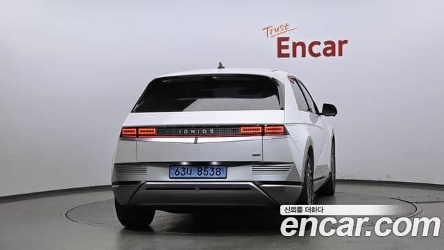 Hyundai Ioniq 5 4