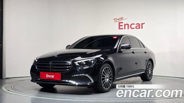 Mercedes-Benz E-Class W213 1