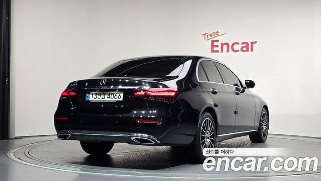 Mercedes-Benz E-Class W213 2
