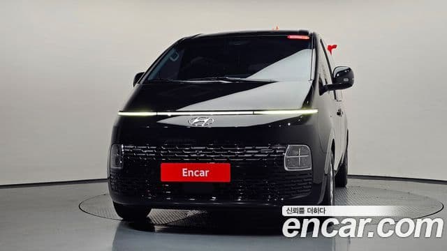 Hyundai Staria 3