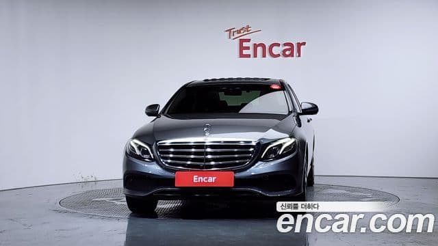 Mercedes-Benz E-Class W213 3