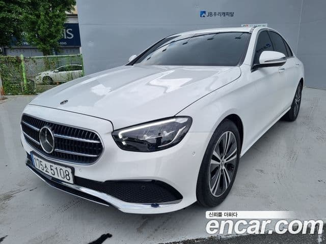 Mercedes-Benz E-Class W213 1