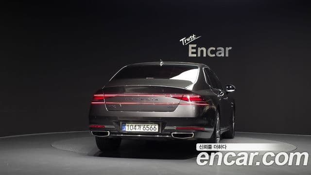 Genesis G90 (RS4) 4
