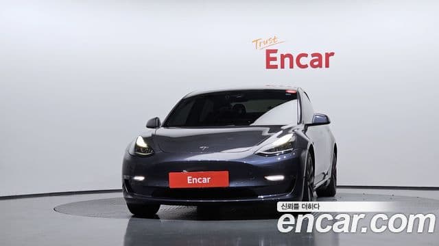 Tesla Model 3 2