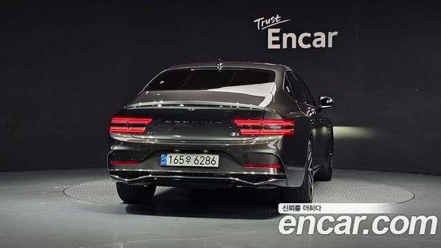 Genesis G80 (RG3) 4