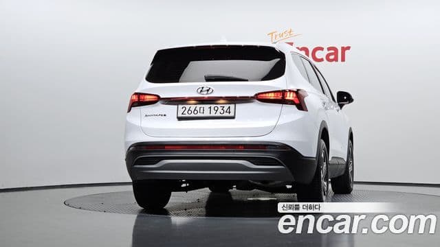 Hyundai The New Santa Fe 4
