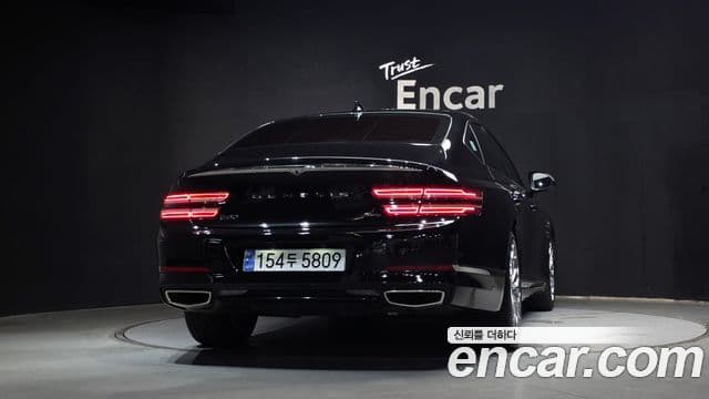 Genesis G80 (RG3) 4