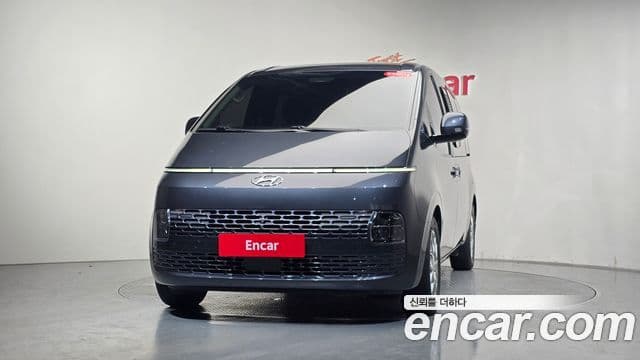 Hyundai Staria 2