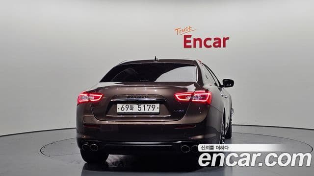 Maserati Ghibli 3