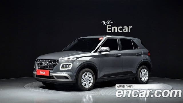 Hyundai Venue — 1