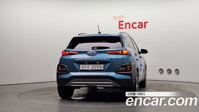 Hyundai Kona 4