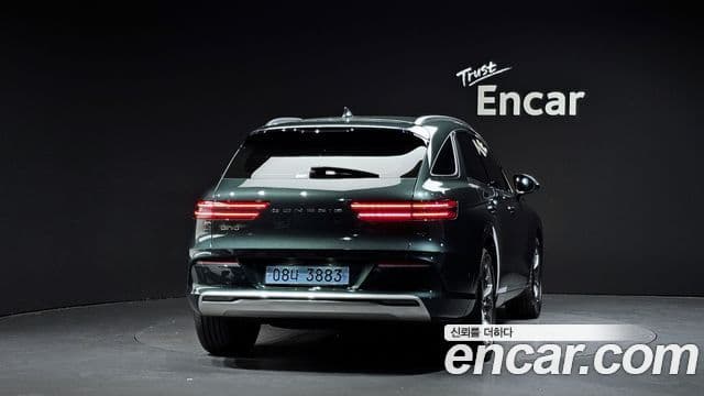 Genesis Electrified GV70 4