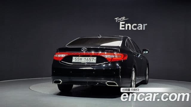 Hyundai Grandeur HG 4