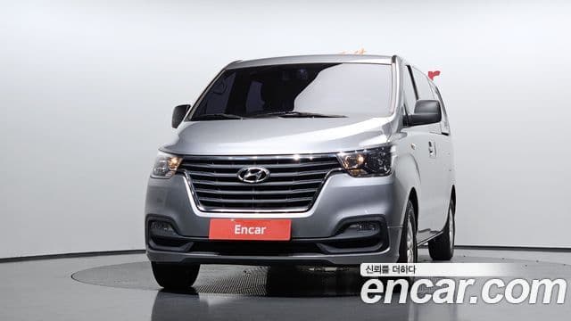 Hyundai The New Grand Starex 3