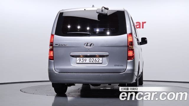 Hyundai The New Grand Starex 4