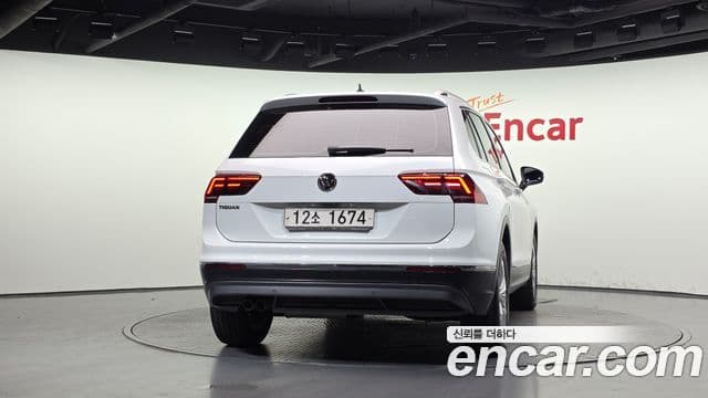 Volkswagen Tiguan 2nd Gen 4