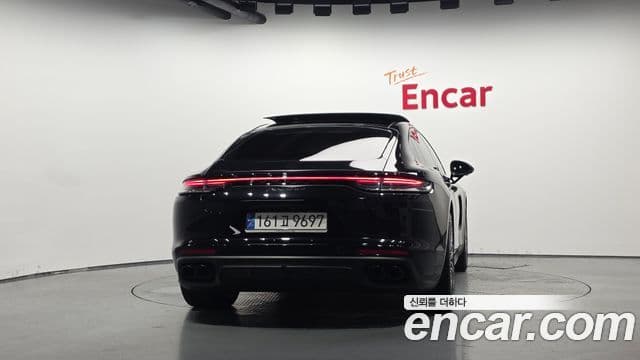 Porsche Panamera (971) 4