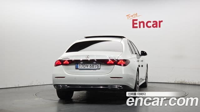 Mercedes-Benz E-Class W214 4