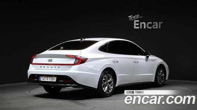 Hyundai Sonata (DN8) 2
