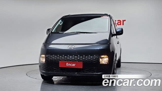 Hyundai Staria 2