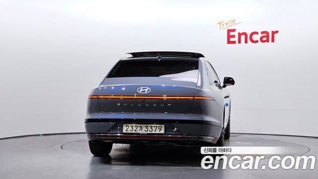 Hyundai Grandeur Hybrid (GN7) 3