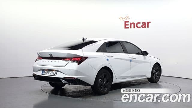Hyundai Avante (CN7) 2