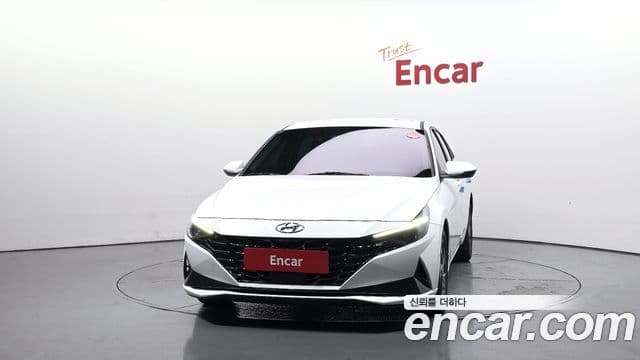 Hyundai Avante (CN7) 3
