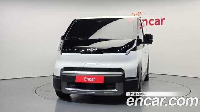 Kia PV5 3