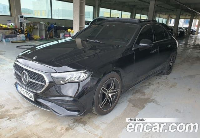 Mercedes-Benz E-Class W214 1