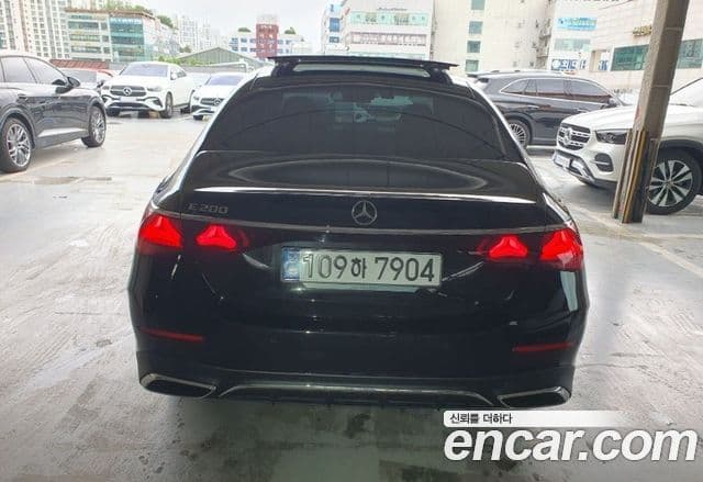 Mercedes-Benz E-Class W214 4