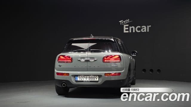 MINI Cooper Clubman 3