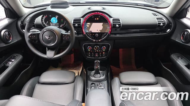 MINI Cooper Clubman 4