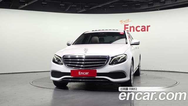 Mercedes-Benz E-Class W213 3