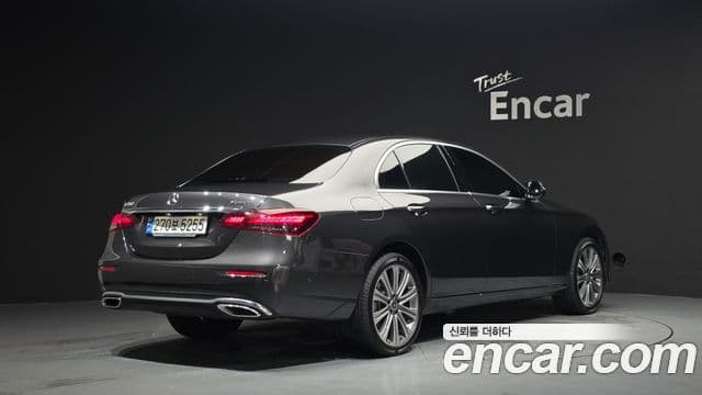Mercedes-Benz E-Class W213 2