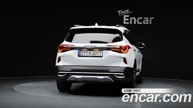 Kia Seltos 4