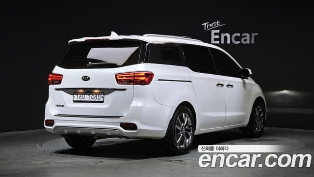 Kia The New Carnival 2