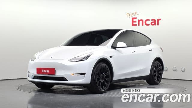 Tesla Model Y — 1