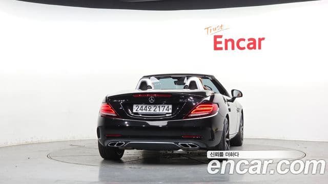 Mercedes-Benz SLC-Class R172 3