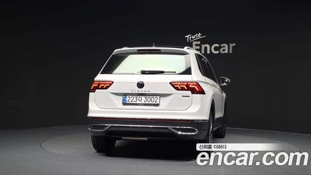 Volkswagen Tiguan 2nd Gen 4