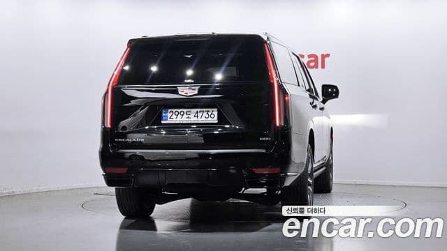 Cadillac Escalade 5th Gen 4